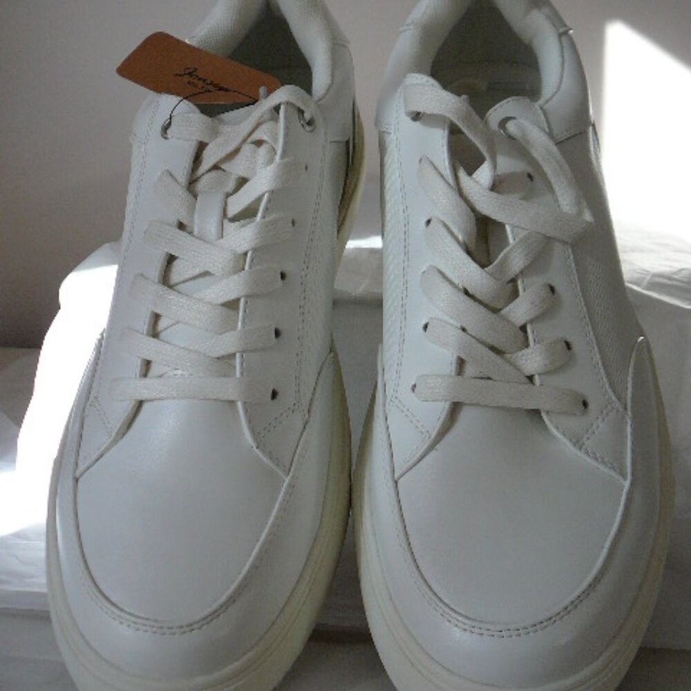 Jonsen Milan Men's Cream Colored Lace Up Sneakers Casual Shoes-Size 10.5-NIB
